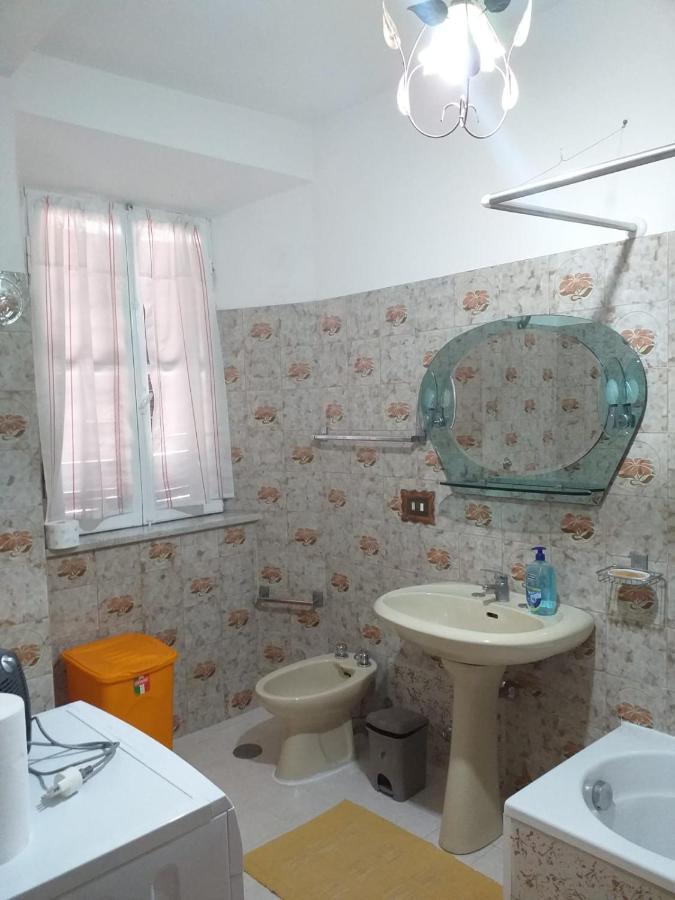 La Casa Di Lina Lejlighed Sezze Eksteriør billede