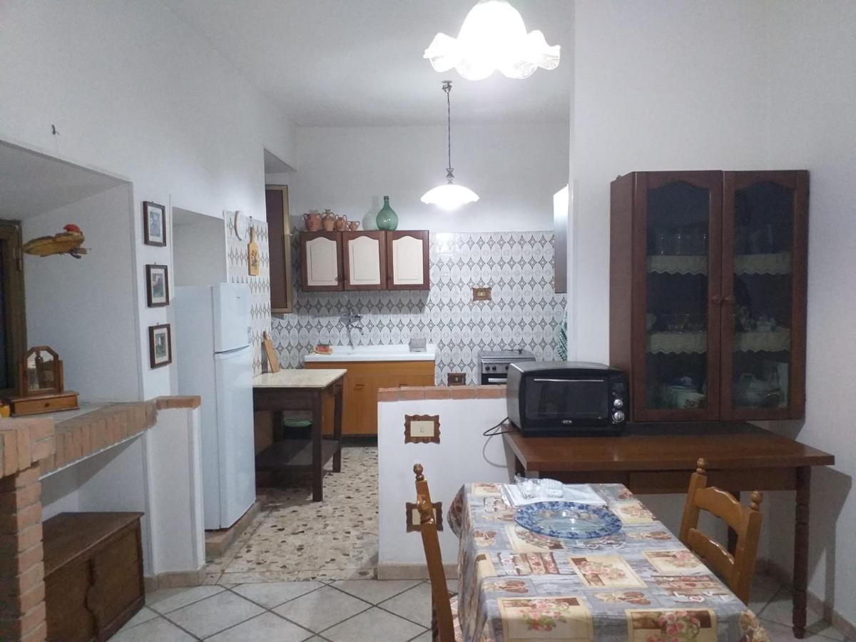 La Casa Di Lina Lejlighed Sezze Eksteriør billede